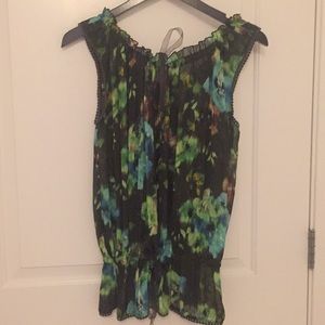 Floral sleeveless top